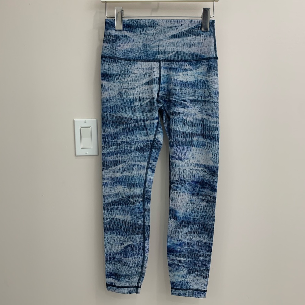Lululemon blue print tights
